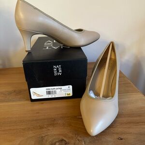 Naturalizer Women's Beige Leather Heels